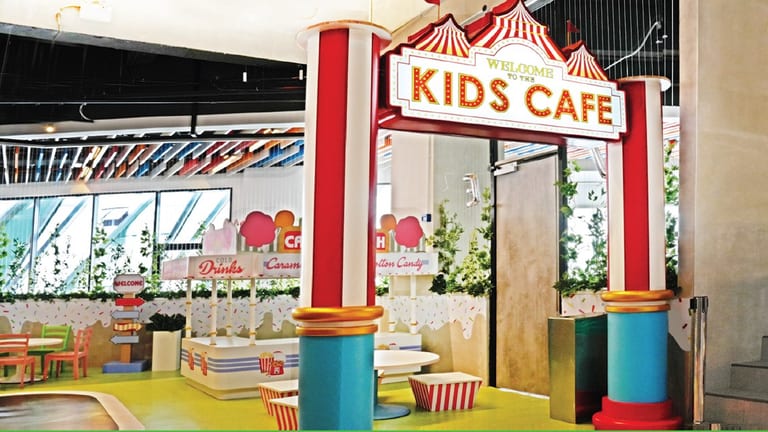 Experience Zone — Many different opportunities and experiences to enjoy